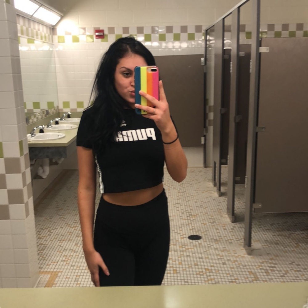 Cropped active puma top